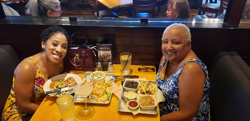 Shopping Mall «Stone Creek Village Shopping Center», reviews and photos, 5757 Pacific Ave #220, Stockton, CA 95207, USA