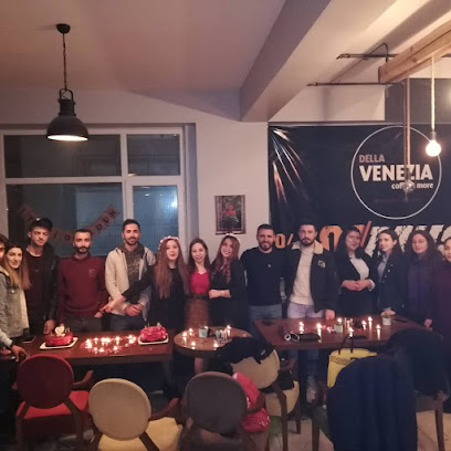 Della Venezia Cafe