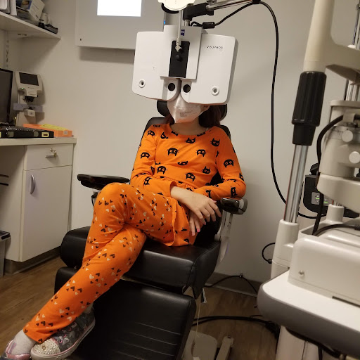 LensCrafters image