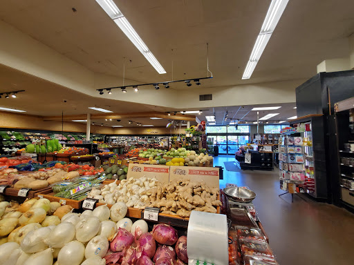 Grocery Store «Quality Food Center», reviews and photos, 17847 1st Avenue South, Normandy Park, WA 98148, USA