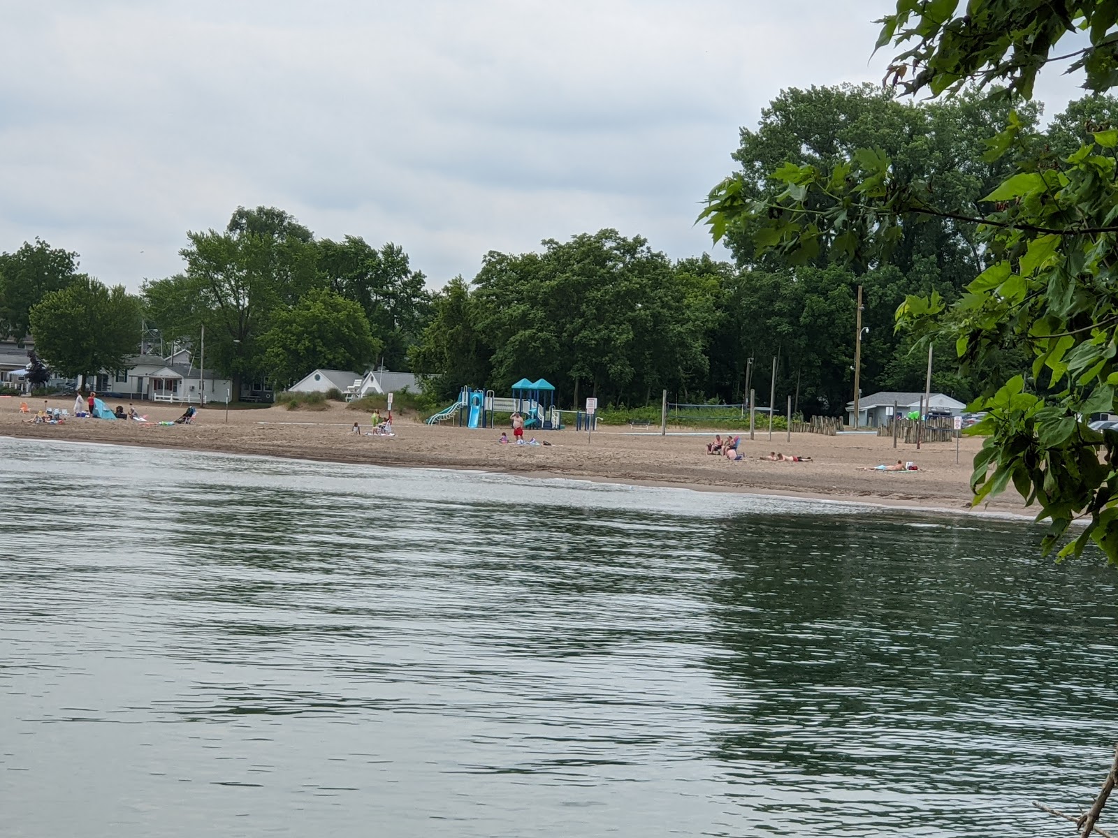 Foto van Nickel Plate Beach met turquoise puur water oppervlakte
