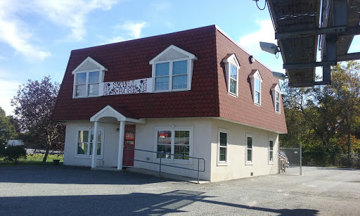 Tattoo Shop «Skull and Rose Tattoo Studio», reviews and photos, 900 E Pulaski Hwy, Elkton, MD 21921, USA