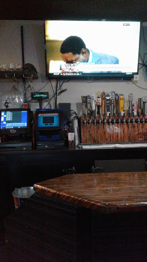 Sports Bar «Stadiums Sports Bar», reviews and photos, 16065 SE McLoughlin Blvd, Oak Grove, OR 97267, USA