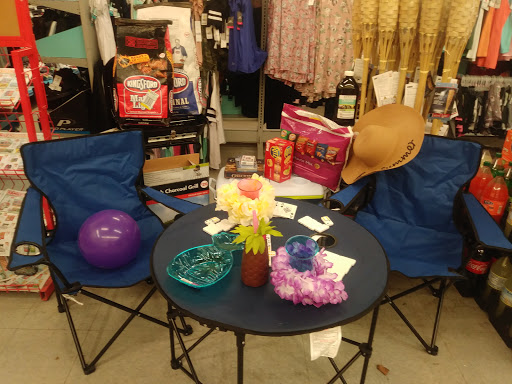 Dollar Store «FAMILY DOLLAR», reviews and photos, 265 Ellington Rd, East Hartford, CT 06108, USA