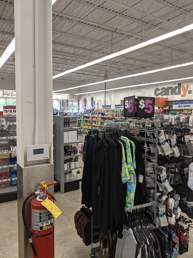 Variety Store «Five Below», reviews and photos, 2145 S Telegraph Rd, Bloomfield Hills, MI 48302, USA