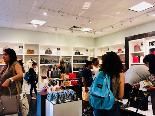 Fashion Accessories Store «Michael Kors», reviews and photos, 1800 Sawgrass Mills Cir #2630, Sunrise, FL 33323, USA