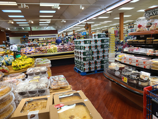 Grocery Store «Super Foodtown of East Stroudsburg», reviews and photos, 232 Fox Run Ln, East Stroudsburg, PA 18302, USA