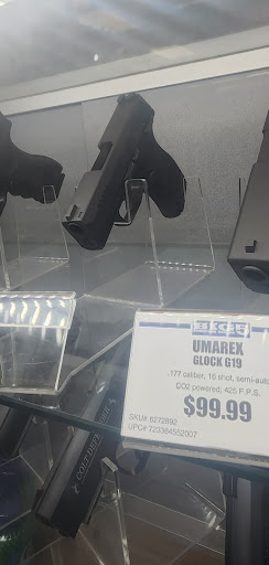 Sporting Goods Store «Big 5 Sporting Goods - Capitola», reviews and photos, 1600 41st Ave, Capitola, CA 95010, USA