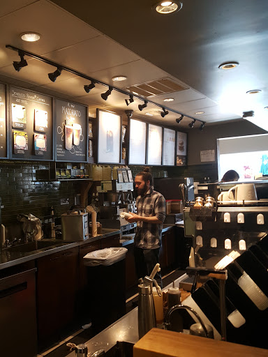 Coffee Shop «Starbucks», reviews and photos, 455 Main St, Islip, NY 11751, USA