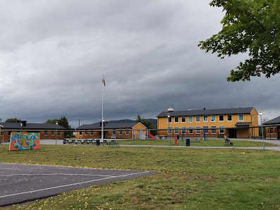 Brandval skole Bruvegen 86, 2219 Brandval, Norge