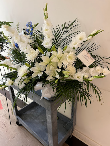 Florist «Fairview Flower Shop», reviews and photos, 1026 Sycamore Dr, Decatur, GA 30030, USA