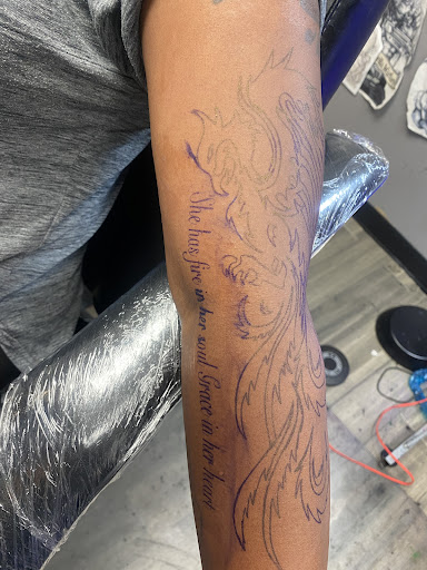 Explore giraffe tattoo ideas, creative tattoo ideas in Atlanta, available at Ink Slave Tattoos