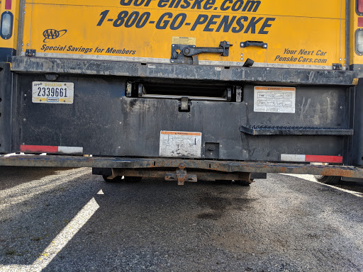 Used Car Dealer «J & R Motorsports», reviews and photos, 15304 WA-99, Lynnwood, WA 98087, USA