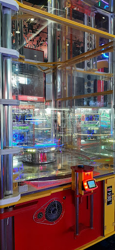 Video Arcade «Round 1», reviews and photos