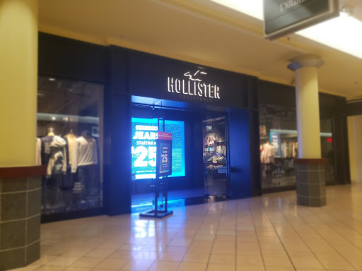 Hollister Co.