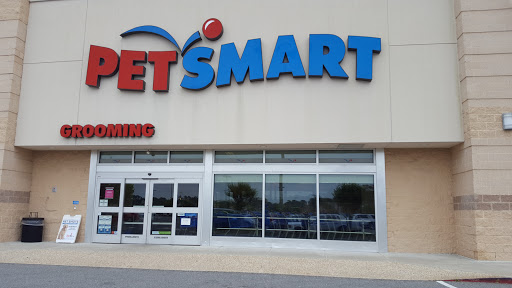 Pet Supply Store «PetSmart», reviews and photos, 150 Glynn Isle, Brunswick, GA 31525, USA