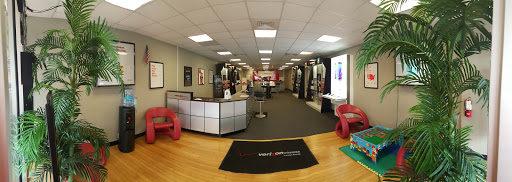 Cell Phone Store «Verizon Wireless Galleria», reviews and photos, 2587 E Sunrise Blvd, Fort Lauderdale, FL 33304, USA
