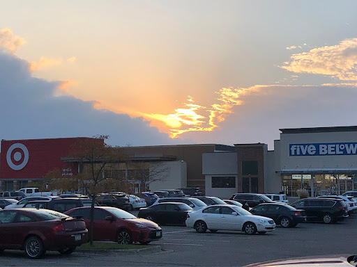 Shopping Mall «Merle Hay Mall», reviews and photos, 3800 Merle Hay Rd, Des Moines, IA 50310, USA