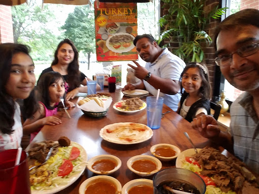 Middle Eastern Restaurant «Pita House Restaurant», reviews and photos, 365 S Roselle Rd, Schaumburg, IL 60193, USA