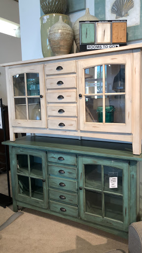 Furniture Store «Rooms To Go & Rooms To Go Kids Furniture Store - Dadeland (Miami)», reviews and photos, 7360 N Kendall Dr, Miami, FL 33156, USA