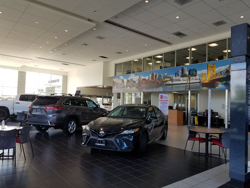 Toyota Dealer «Hanlees Davis Toyota», reviews and photos, 4202 Chiles Rd, Davis, CA 95616, USA