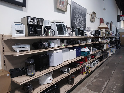 Thrift Store «St Vincent De Paul - Salem Retail Store», reviews and photos, 445 Lancaster Dr NE, Salem, OR 97301, USA