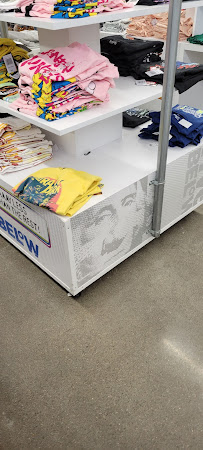 Five Below - Photo 8 - Car repair in Davenport, IA, Davenport