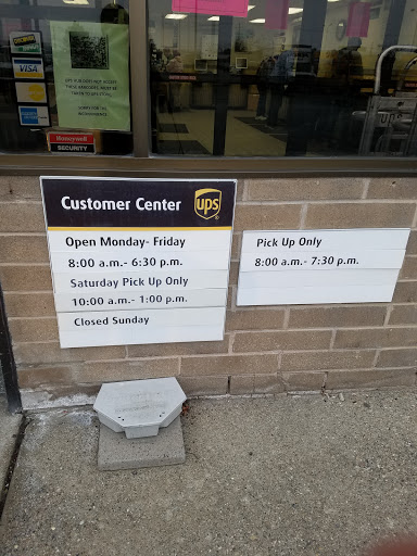 Shipping and Mailing Service «UPS Customer Center», reviews and photos, 2040 Parkway Blvd, Salt Lake City, UT 84111, USA