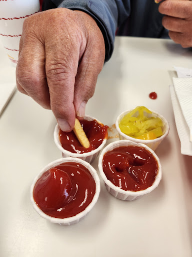 In-N-Out Burger image