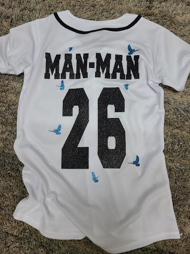 Airbrushing Service «Midwest Ink Airbrushing & Custom T-shirt Screen Print Shop», reviews and photos, 4733 S Ashland Ave, Chicago, IL 60609, USA