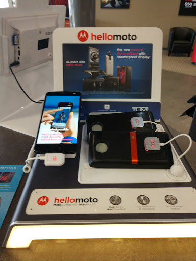 Cell Phone Store «Verizon Authorized Retailer – Cellular Sales», reviews and photos, 14008 Lee Jackson Memorial Hwy, Chantilly, VA 20151, USA