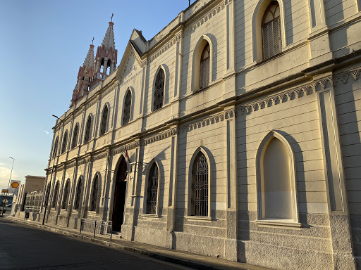 Instituto del Inmaculado Corazón de María - Adoratrices