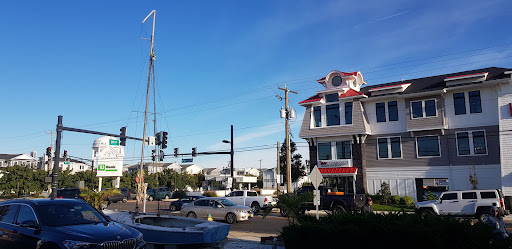 Beach Entertainment Shop «Island Beach Gear», reviews and photos, 2 W 9th St, Ocean City, NJ 08226, USA