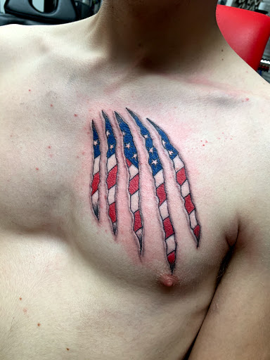 Tattoo Shop «Mystic Tattoo and Body Piercing», reviews and photos, 1150 Richmond Rd, Charlottesville, VA 22911, USA