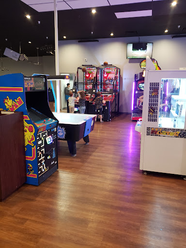 Bowling Alley «PINS Bowling Alley», reviews and photos, 2210 E Hwy 377, Granbury, TX 76049, USA