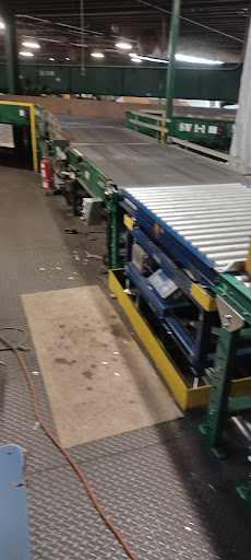 Mailing Service «FedEx Ground», reviews and photos, 7 Long Lake Rd, St Paul, MN 55115, USA