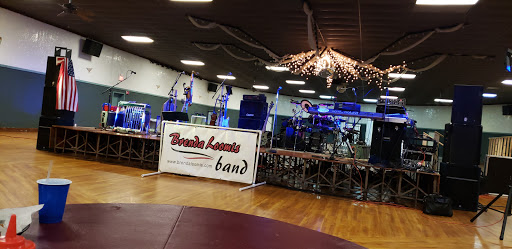 Bowling Alley «The Hardwoods Bowling and Banquet Center», reviews and photos, 1091 E Center St, Ithaca, MI 48847, USA