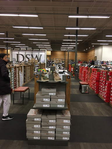Shoe Store «DSW Designer Shoe Warehouse», reviews and photos, 7616 Farm to Market 1960 Rd W, Houston, TX 77069, USA