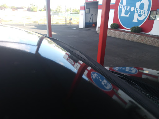 Auto Body Shop «L.P. Body Shop», reviews and photos, 410 E Arlington St, Yakima, WA 98901, USA