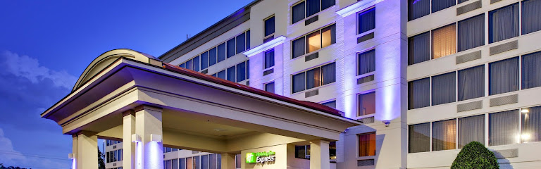 Holiday Inn Express Atlanta-Kennesaw, an IHG Hotel