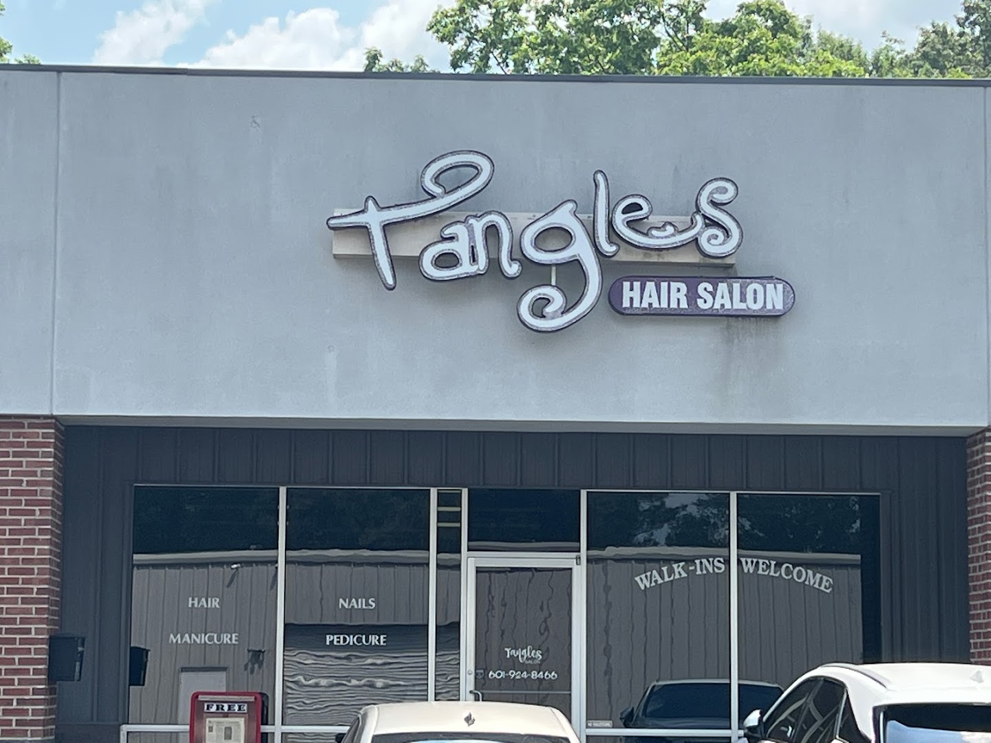 Tangles hair salon