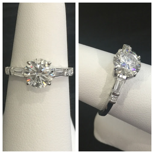 Jewelry Designer «Fort Thomas Jewelers», reviews and photos, 2780 Alexandria Way, Highland Heights, KY 41076, USA