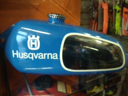 Motorcycle Dealer «Moore And Sons Motorcyles», reviews and photos, 21431 E Cliff Dr, Santa Cruz, CA 95062, USA