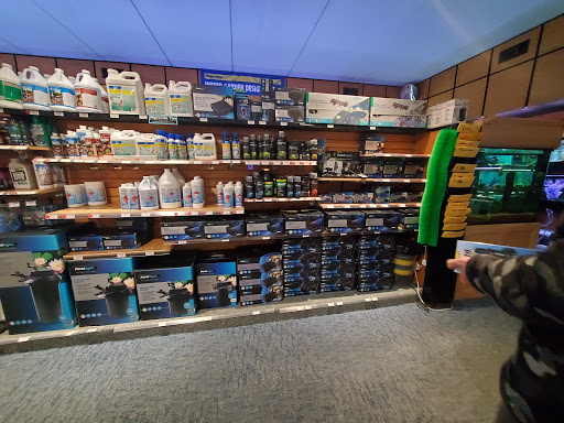 Aquarium Shop «Aquatics Unlimited / Aquatic Realmz», reviews and photos, 3550 S 108th St, Greenfield, WI 53228, USA