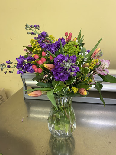 Florist «J.W. Becker Flowers & Gifts», reviews and photos, 225 Jericho Turnpike, Floral Park, NY 11001, USA