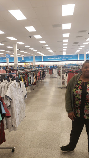 Clothing Store «Ross Dress for Less», reviews and photos, 6834 Wesley St r, Greenville, TX 75402, USA