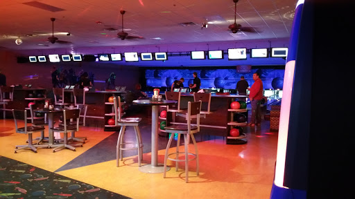 Bowling Alley «Executive Strike & Spare Family Fun Center», reviews and photos, 911 Phillips Ln, Louisville, KY 40209, USA