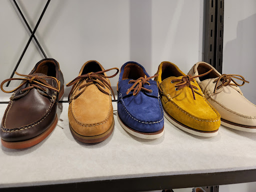 Shoe Store «Allen Edmonds», reviews and photos, 541 N Michigan Ave, Chicago, IL 60611, USA