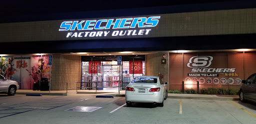 Shoe Store «SKECHERS Factory Outlet», reviews and photos, 15251 Beach Blvd, Westminster, CA 92683, USA