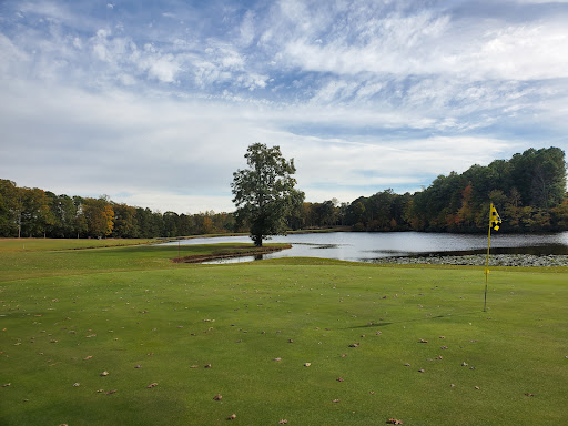 Public Golf Course «Golden Eagle Golf Club», reviews and photos, 364 Clubhouse Rd, Irvington, VA 22480, USA